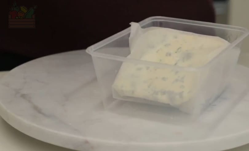 Conservar queso en recipiente plástico